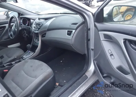 2013 Hyundai Elantra Gls z USA, uszkodzony, nr VIN 5NPDH4AE6DH257961